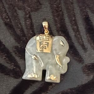 Vintage 10k gold trim on Jade Elephant Pendant